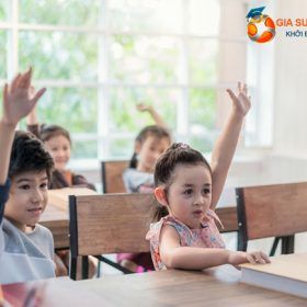 gia-su-day-kem-tieu-hoc